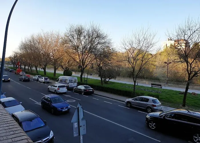 Alquiler Piso Completo Centrico 아파트 레온